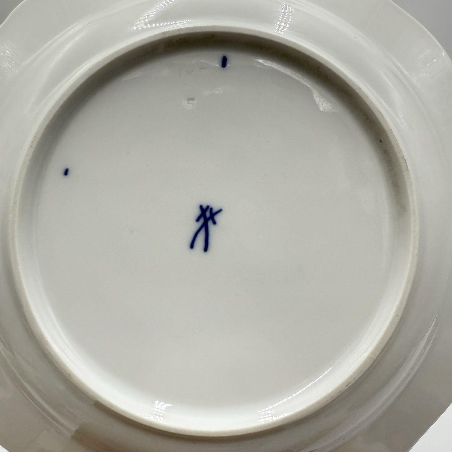 Antique Ernst Teichert Porcelain MEISSEN Blue Onion Plate 7” Germany