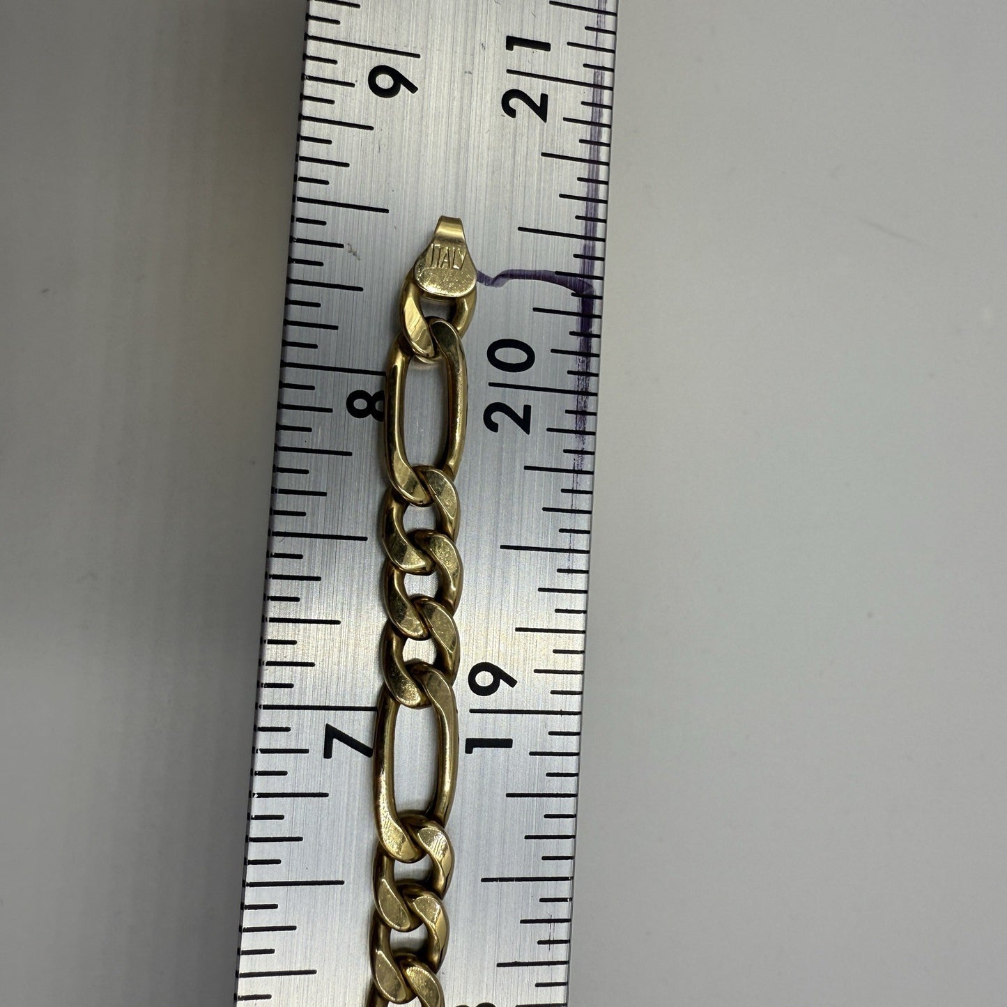 14k Italy Gold Fígaro Chain Necklace 21”L 8.81 g 5mm Wide Yellow Gold