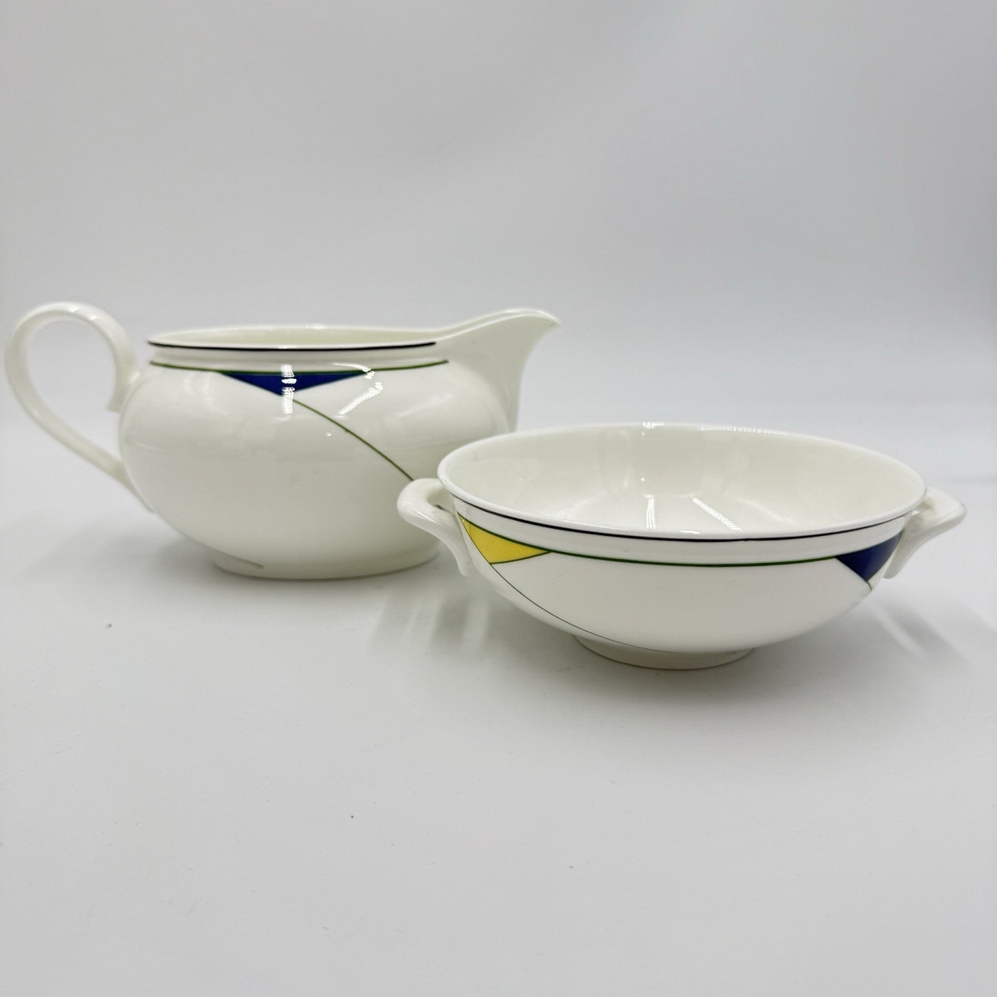 VILLEROY & BOCH Bone China trio gravy boat and bowl 2 Pieces Porcelain #1748