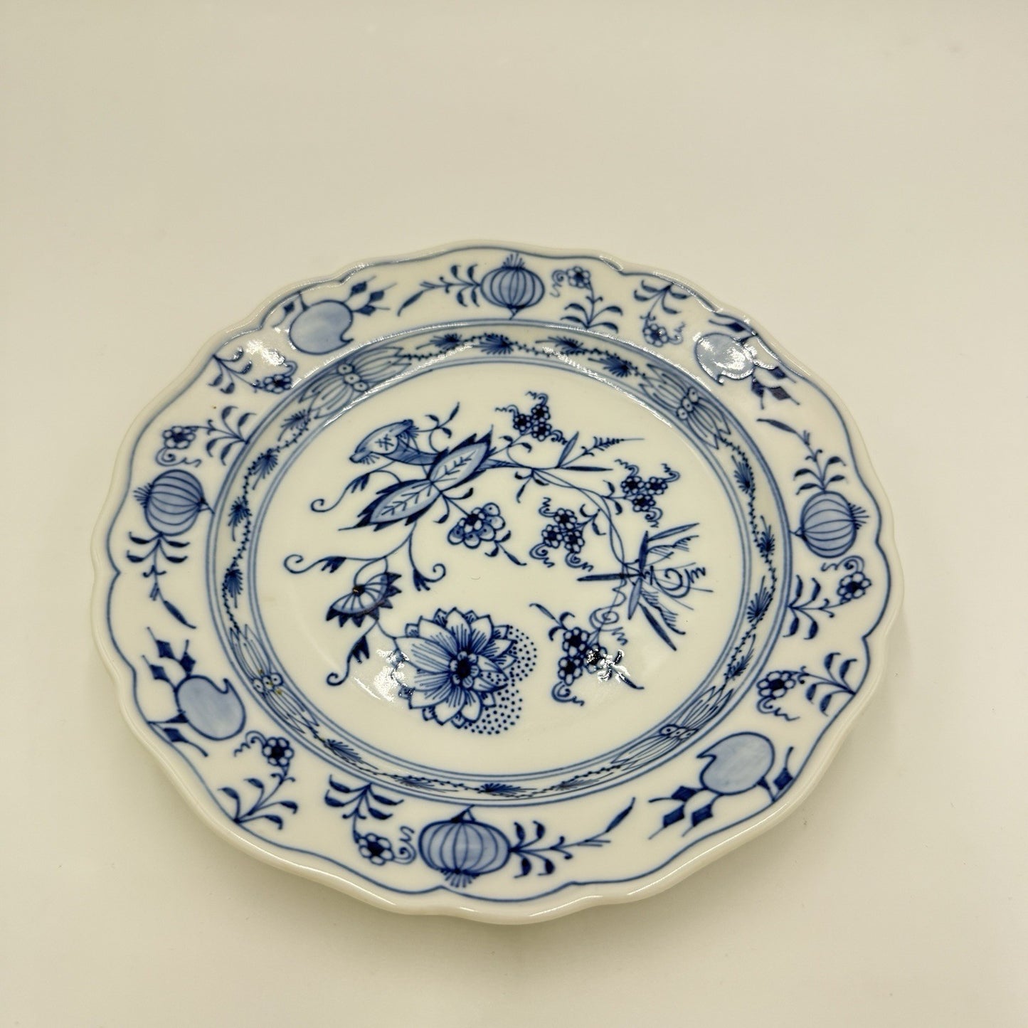 Antique Ernst Teichert Porcelain MEISSEN Blue Onion Plate 7” Germany