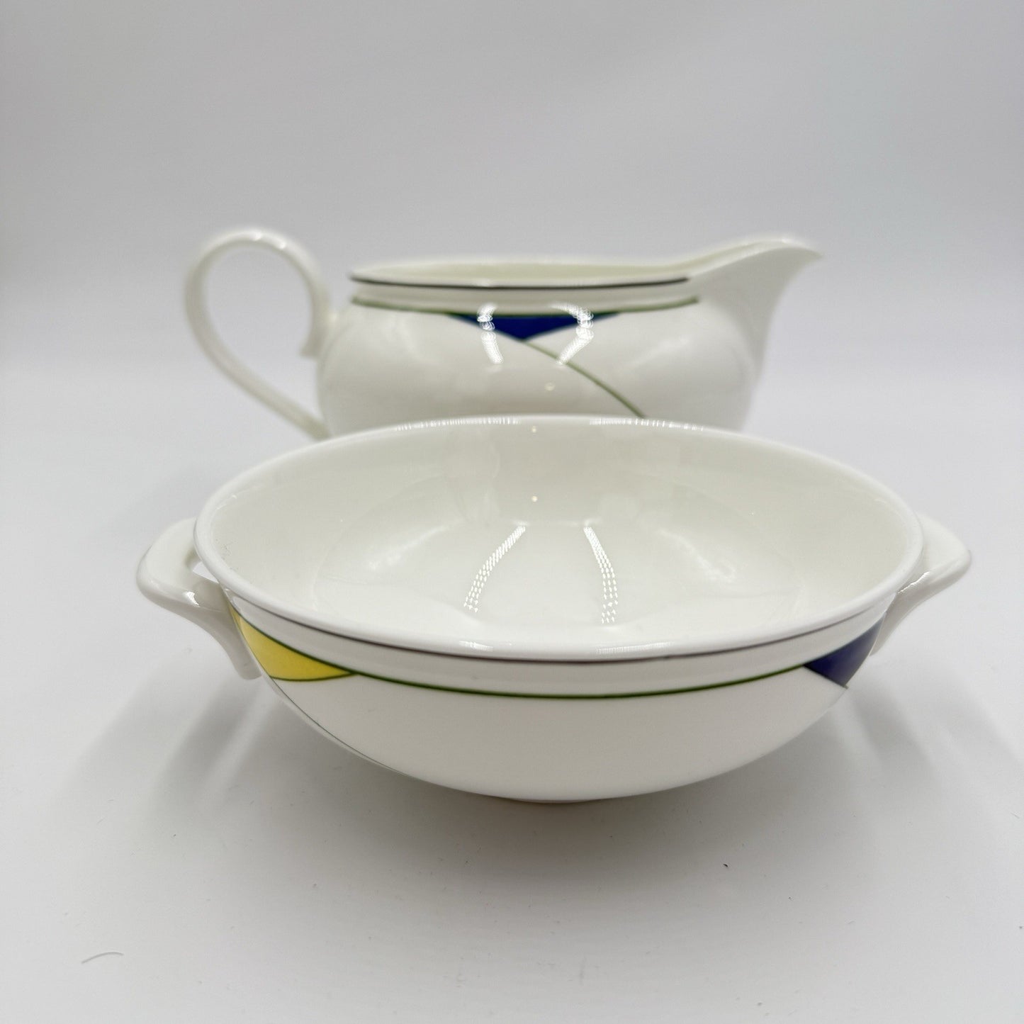 VILLEROY & BOCH Bone China trio gravy boat and bowl 2 Pieces Porcelain #1748