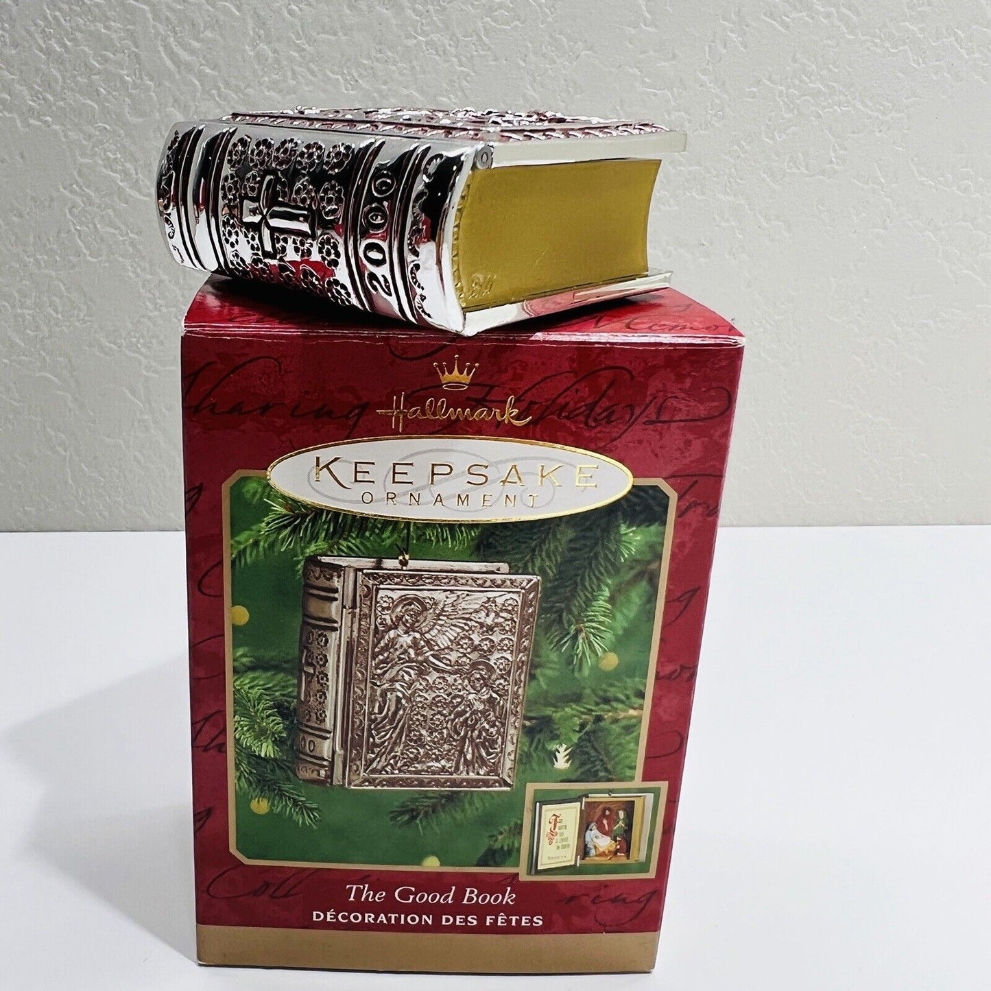 Hallmark Nativity Ornament Bible Good Book Keepsake 2000 Christmas Jesus