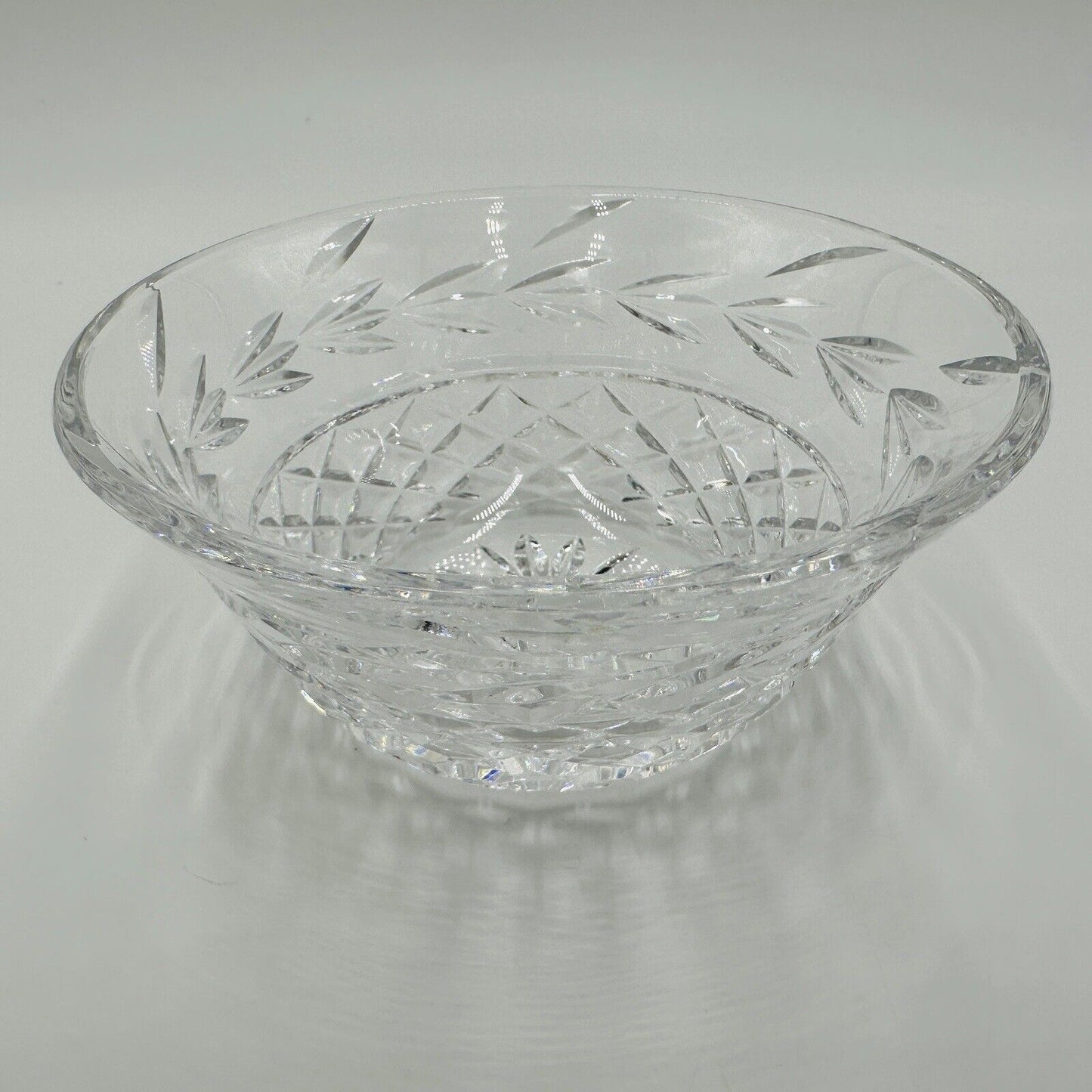 Waterford Crystal Glandore Round Finger Bowl Laurel Leaves Cut Glass 5 in Decor