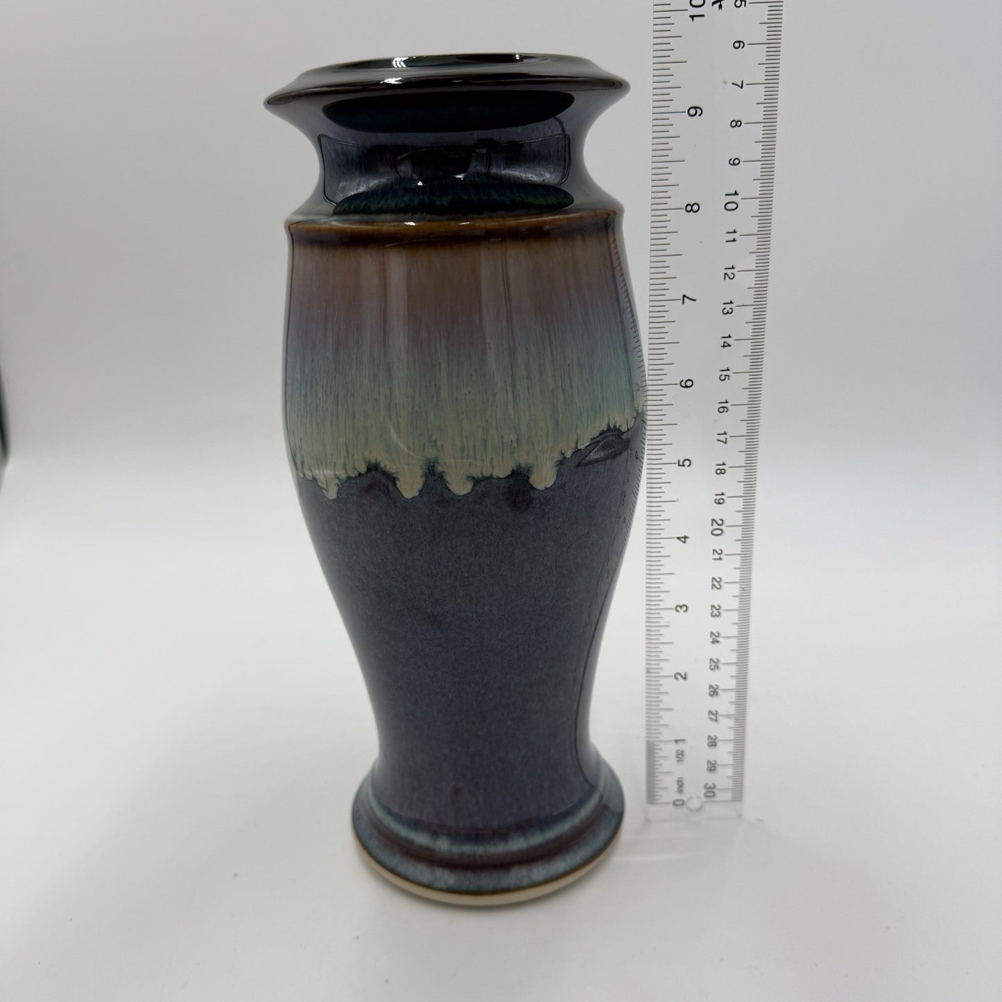Vintage Bill Campbell Studio Art Pottery Crystalline Drip Glazed 9.5” Urn Vase