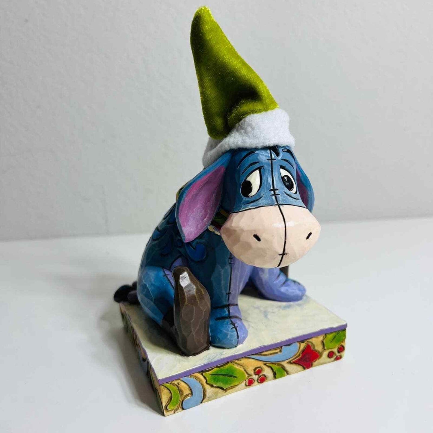 Jim Shore Eeyore Walt Disney Showcase Santa's Little Helper Figurine