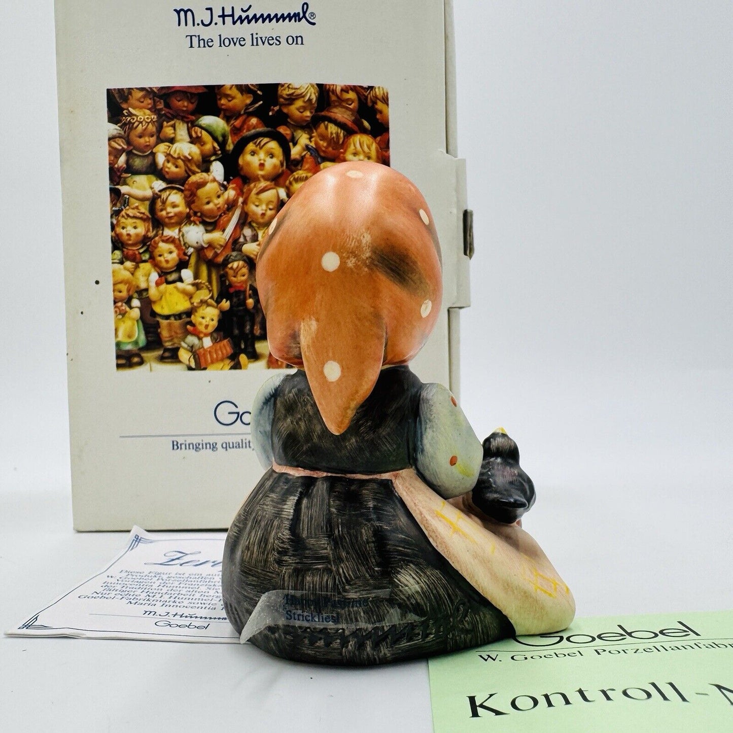 Hummel GOEBEL Figurine "Happy Pastime # 69 w/Box Germany Porcelain COA Painted