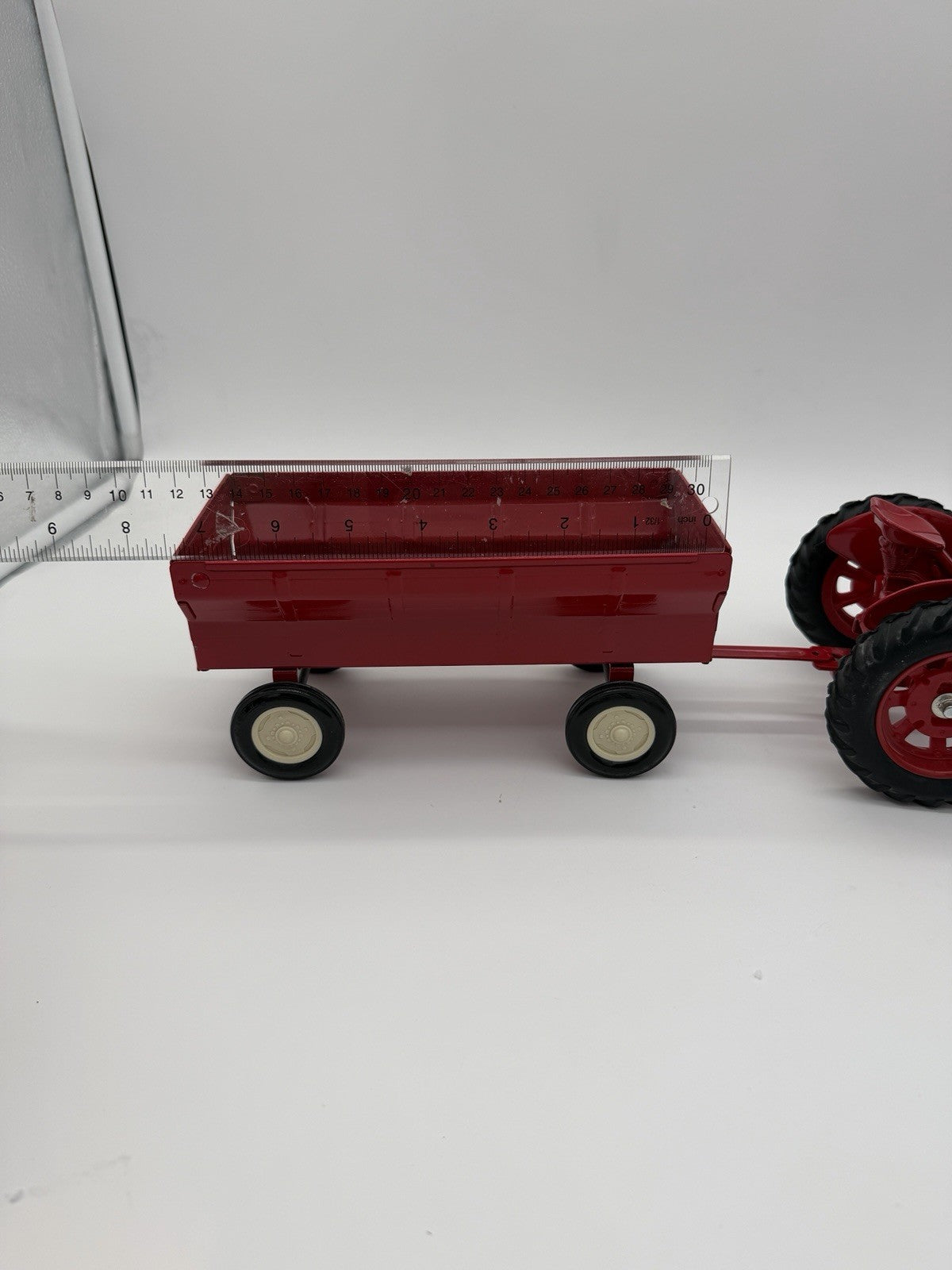 Ertl Farmall Super H 1/16 Diecast Farm Tractor 1988 Toy Diecast Red Wagon #2322