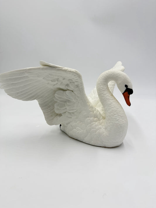 Lenox Fine Porcelain The Magestic Swan White Signed Figurine 5”Hx 10”Wx7”L Rare