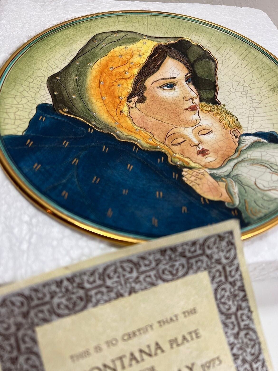 Fontana Plate Mother's Day 1973 8.5" Mother and Child Collector Plate Italy