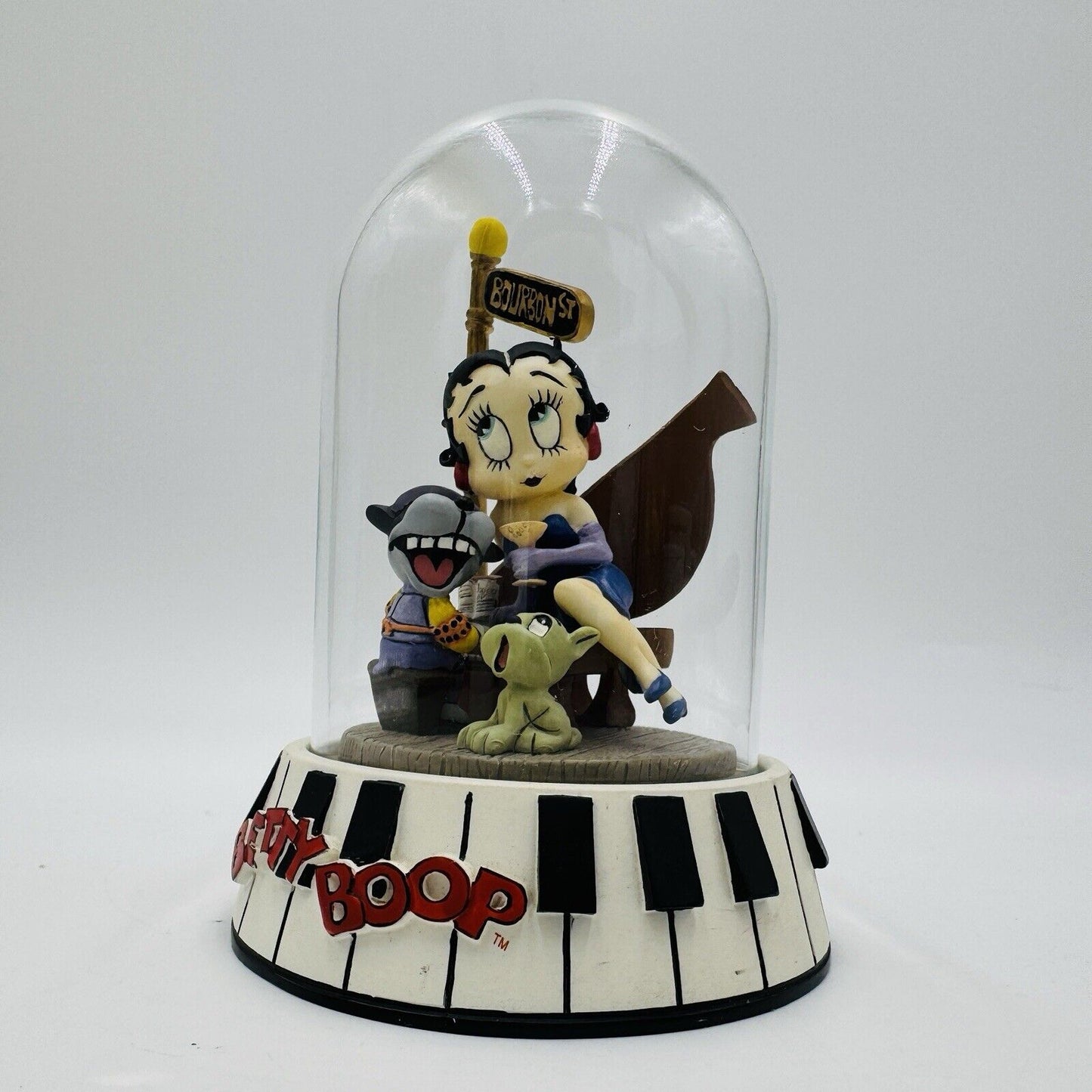 Betty Boop “Bourbon Street” Hand Painted Statue With Glass Dome 5.5” Tall. VGC!