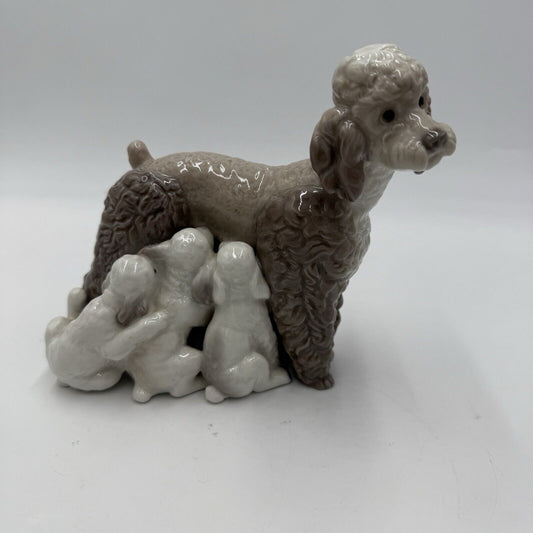 Lladro Spain Porcelain Figurine 1257 Poodle with 5 Nursing Puppies Rare Vintage