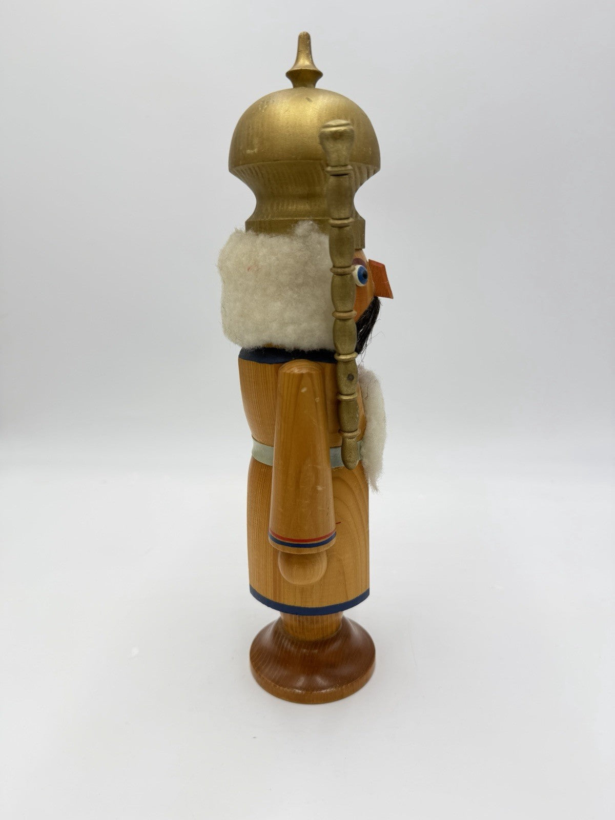 Vintage EZGEBIRGE King Soldier Natural Wood DDR Folk Art German Nutcracker 12”