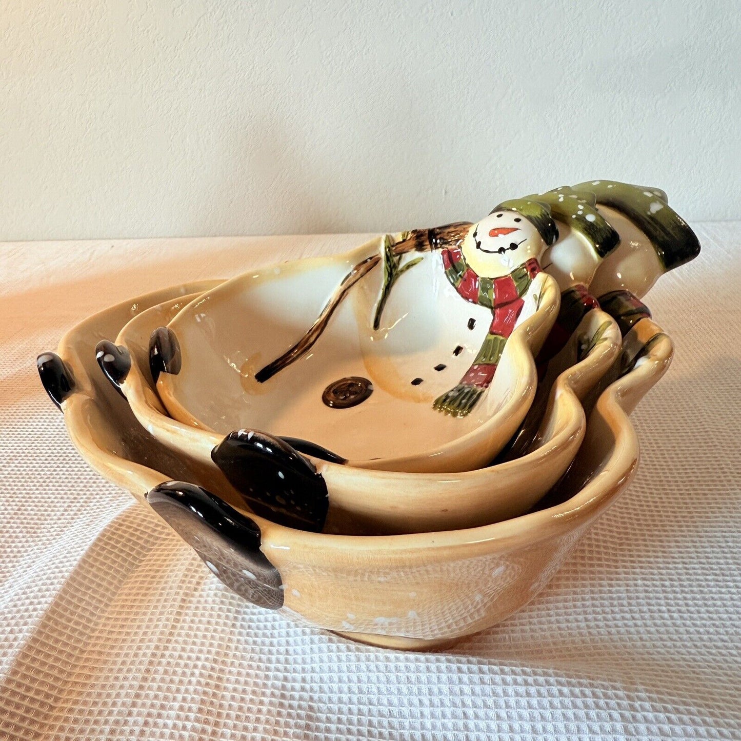 Dario Farrucci Serving Bowl Hand Painted 9” Snowman Family 3 Nesting Holiday Dec