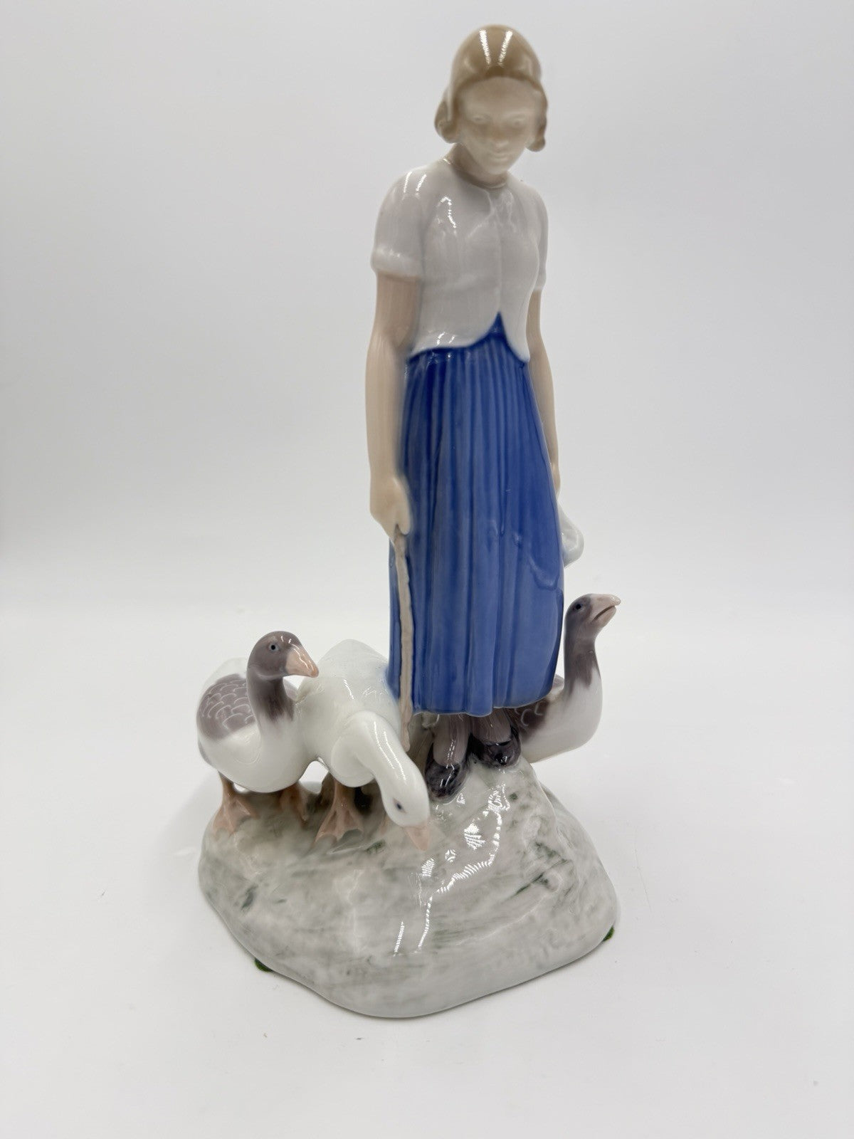 Large Bing & Grondahl Copenhagen Porcelain Denmark Girl & Geese 2254 Figurine 9”