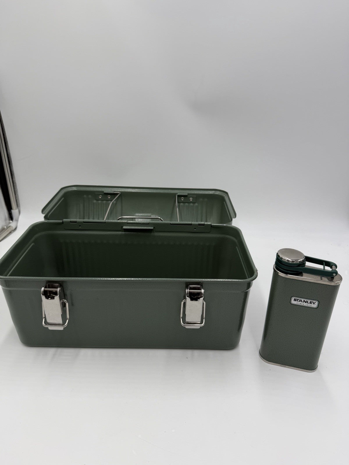 Vintage Stanley Lunch Box & Classic Flask Set 2 Pieces 9”x12”