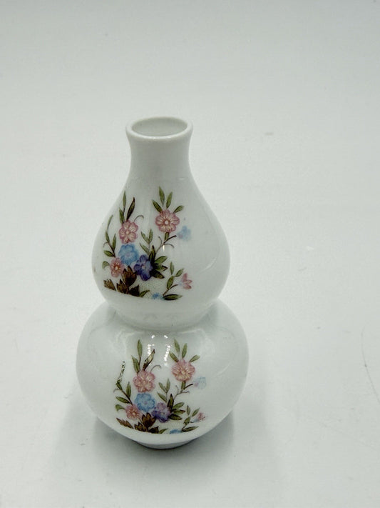 Antique Chinese Zhongguo Jingdezhen Zhi Porcelain Miniature 3” Floral Vase
