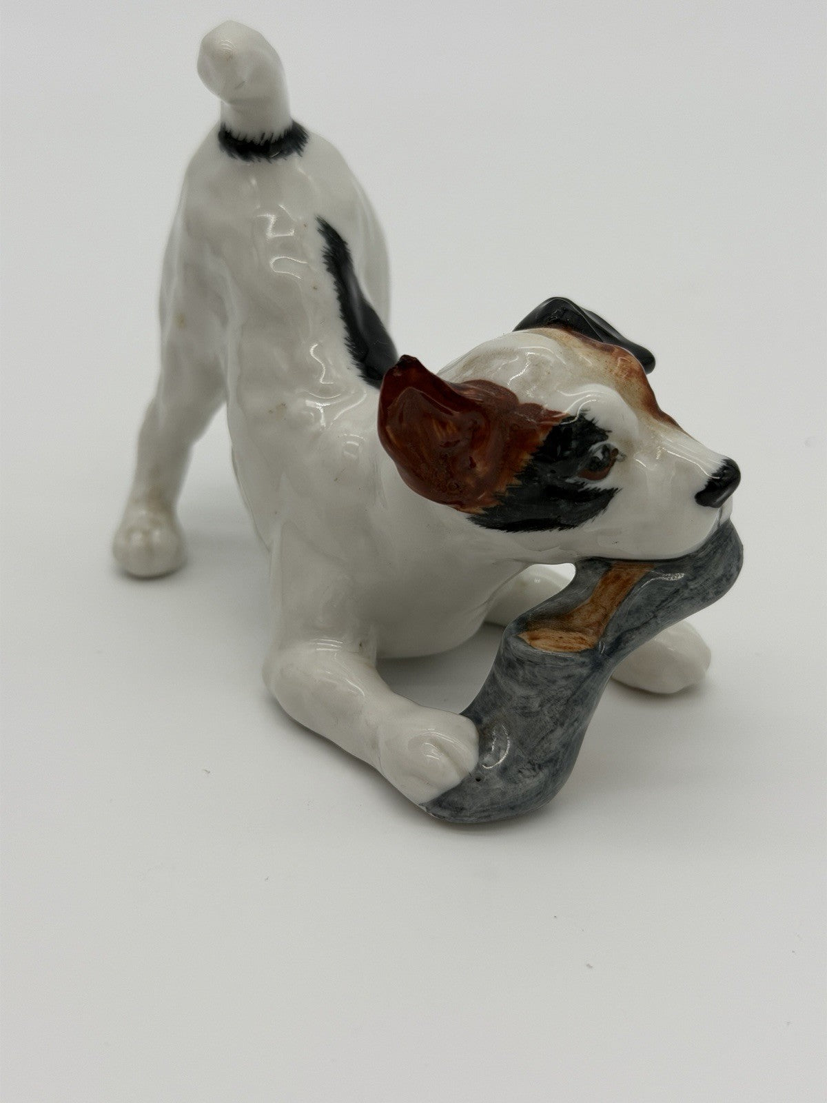 VTG Royal Doulton Jack Russell TERRIER PUPPY W/SHOE Porcelin Dog Figurine HN2654