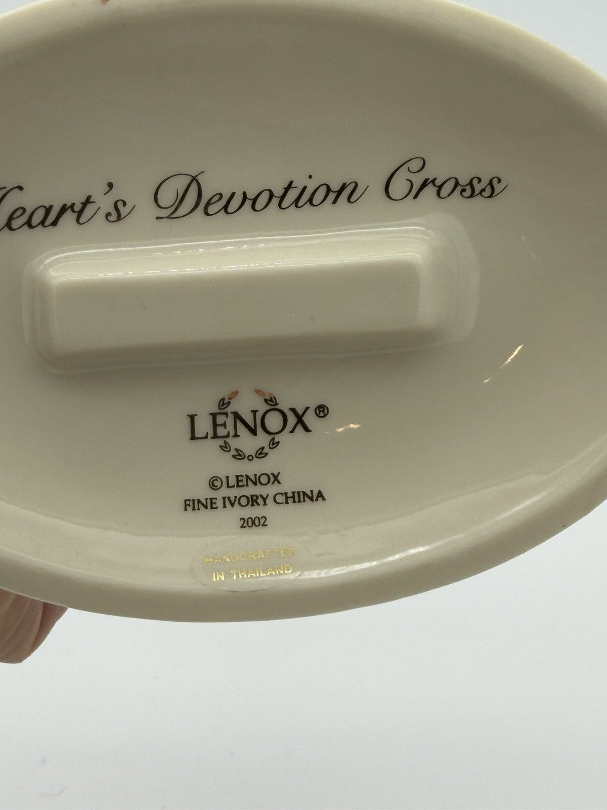 Lenox Porcelain USA Hearts Of Devotion 2002 Blue Rhinestone 8” Cross Figurine