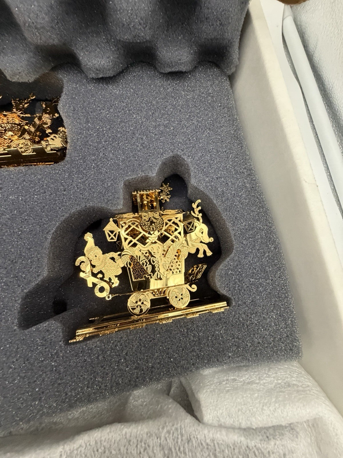 The Danbury Mint Santa’s Gold Christmas Train 24k Gold Finish Complete Wood Base