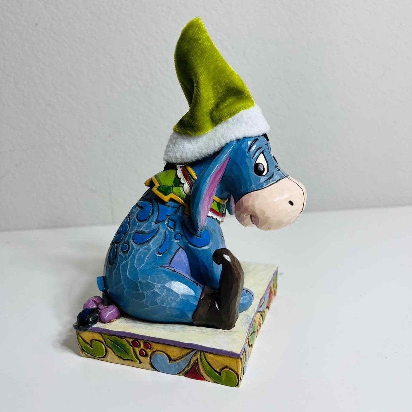 Jim Shore Eeyore Walt Disney Showcase Santa's Little Helper Figurine