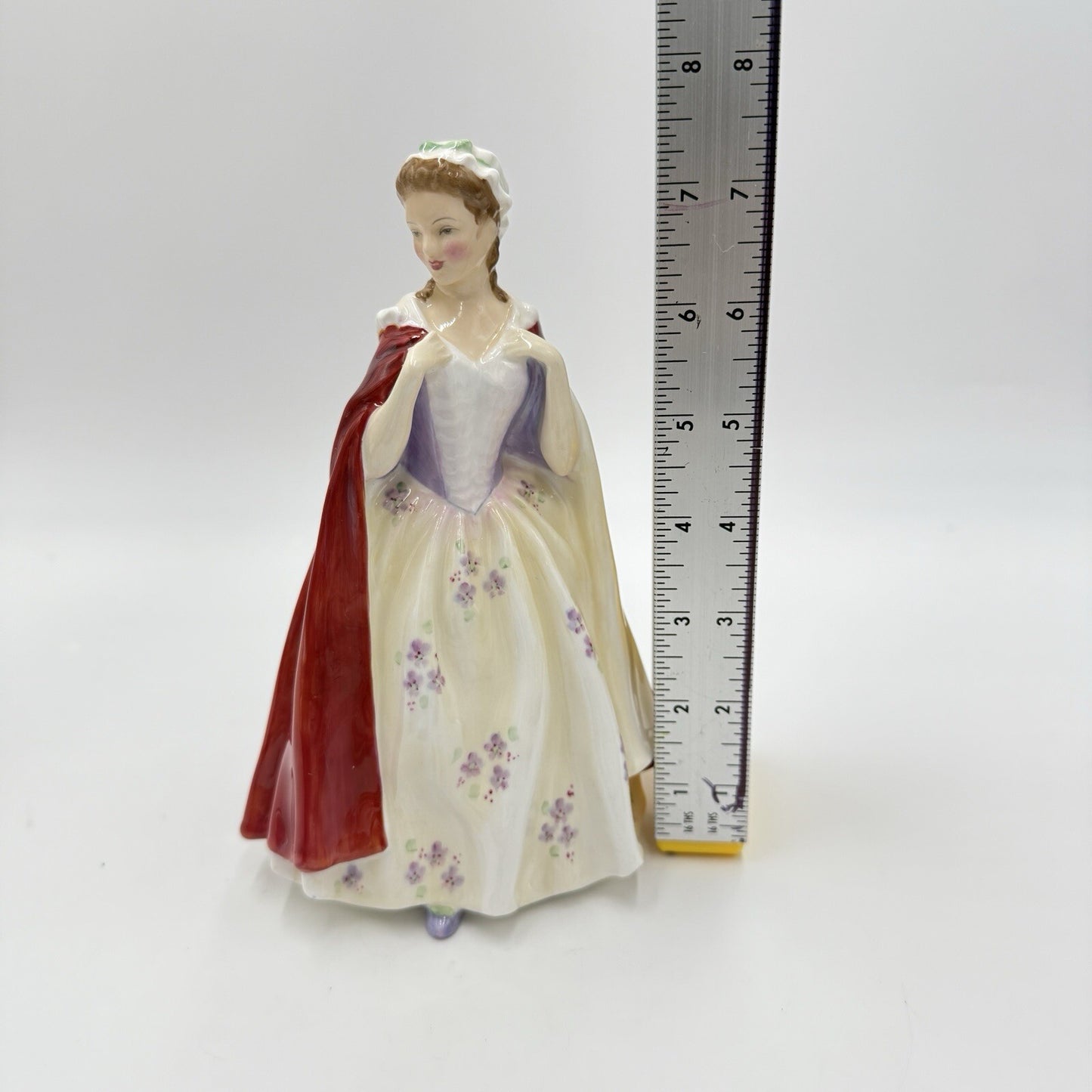 Vintage Royal Doulton Porcelain Figurine Bess  HN.2002 Antique Painted Lady 7.5"