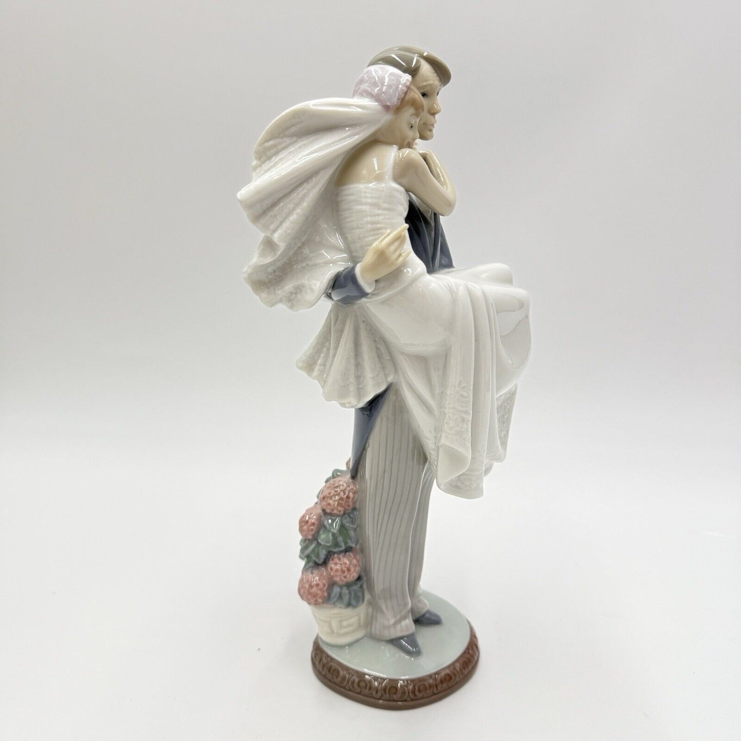 LLadro Spain Porcelain  Over the Threshold# 5282 Wedding Sculpture Groom Bride