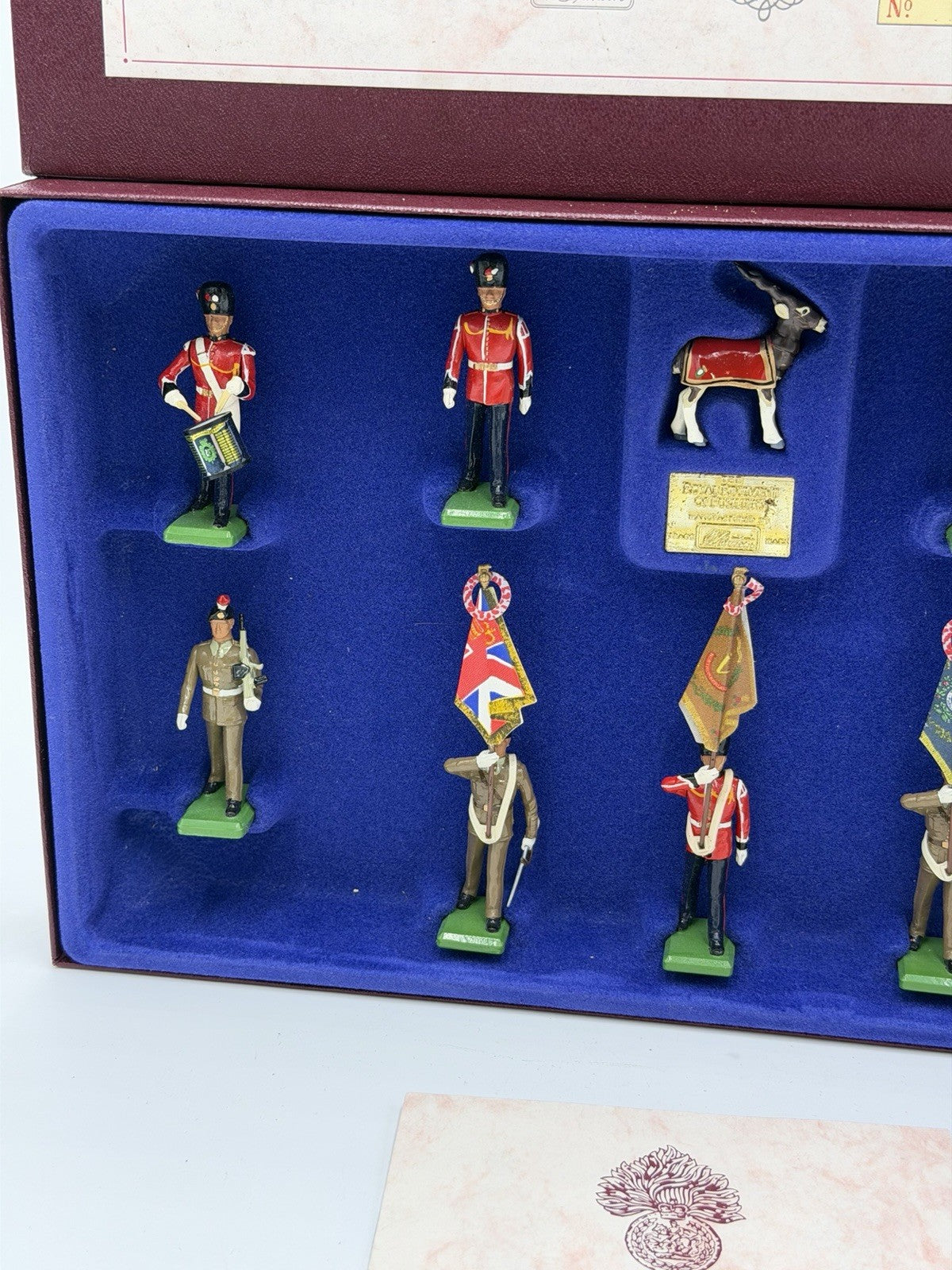 Britains Royal Regiment of Fusiliers 10 Metal Toy Soldiers 1986 NIB /COA