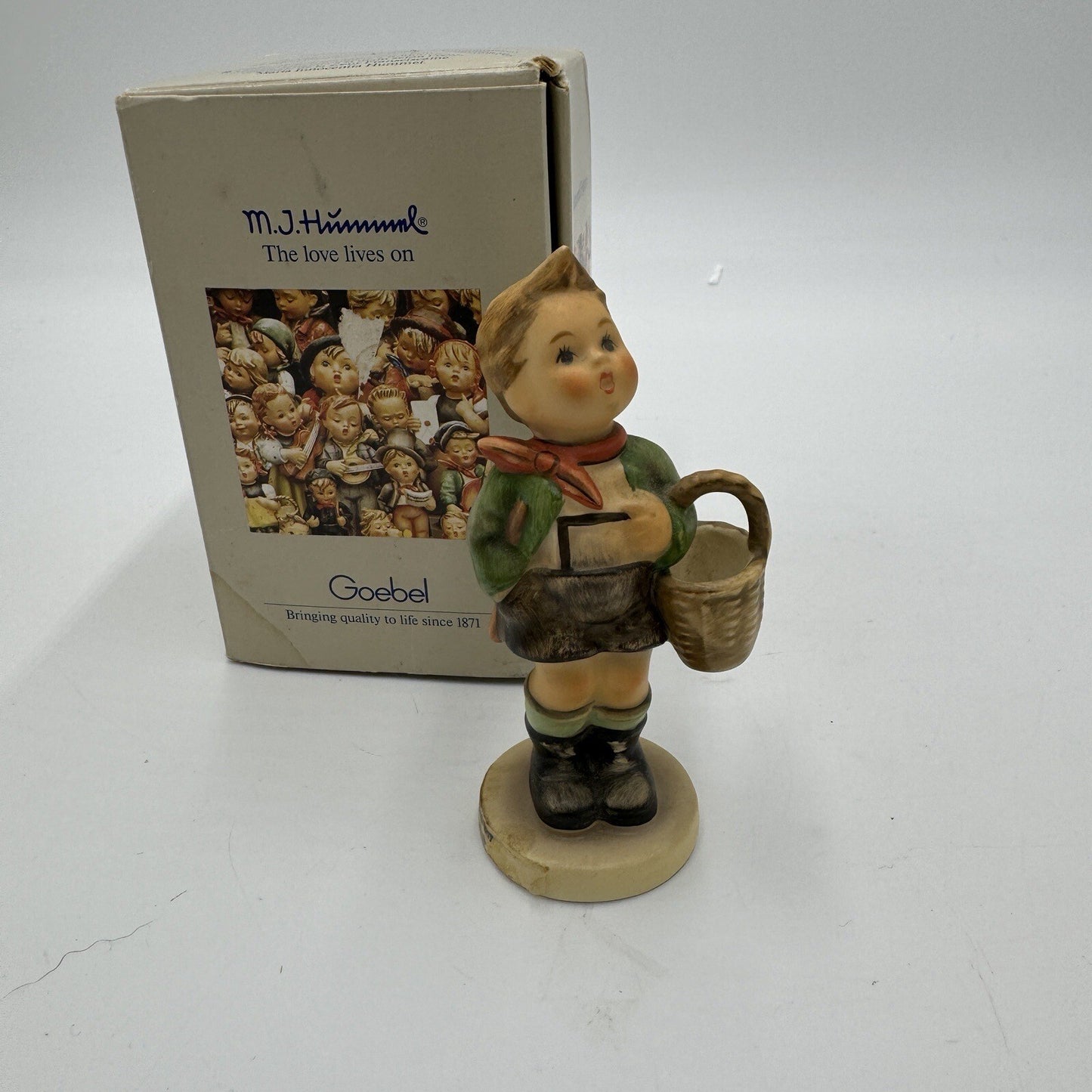 Hummel Goebel Village Boy Figurine #513 /0 4" Germany With Box