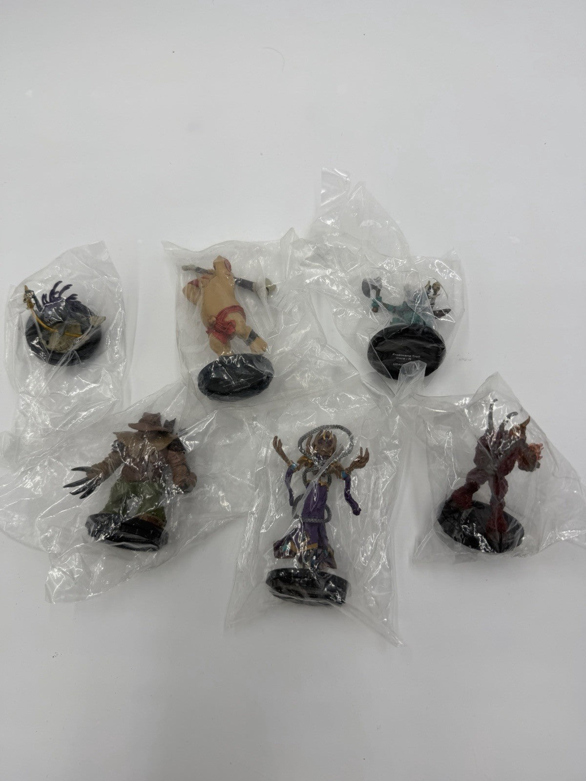 World of Warcraft Lot of Miniatures WoW sealed Miniatures Set 6 PCs