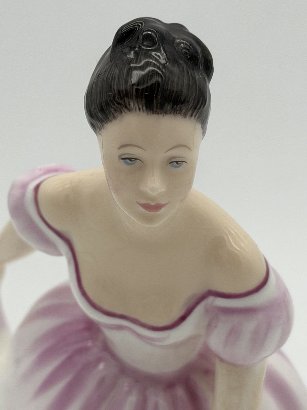 Royal Doulton Porcelain England Danielle Figurine HN3001 Pink Dress