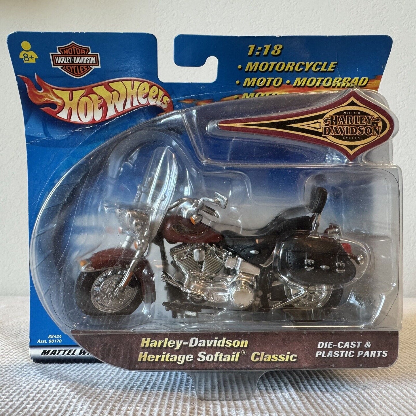 Hot Wheels 1:18 Die-Cast Harley-Davidson Heritage Softail Classic 2000 Mattel