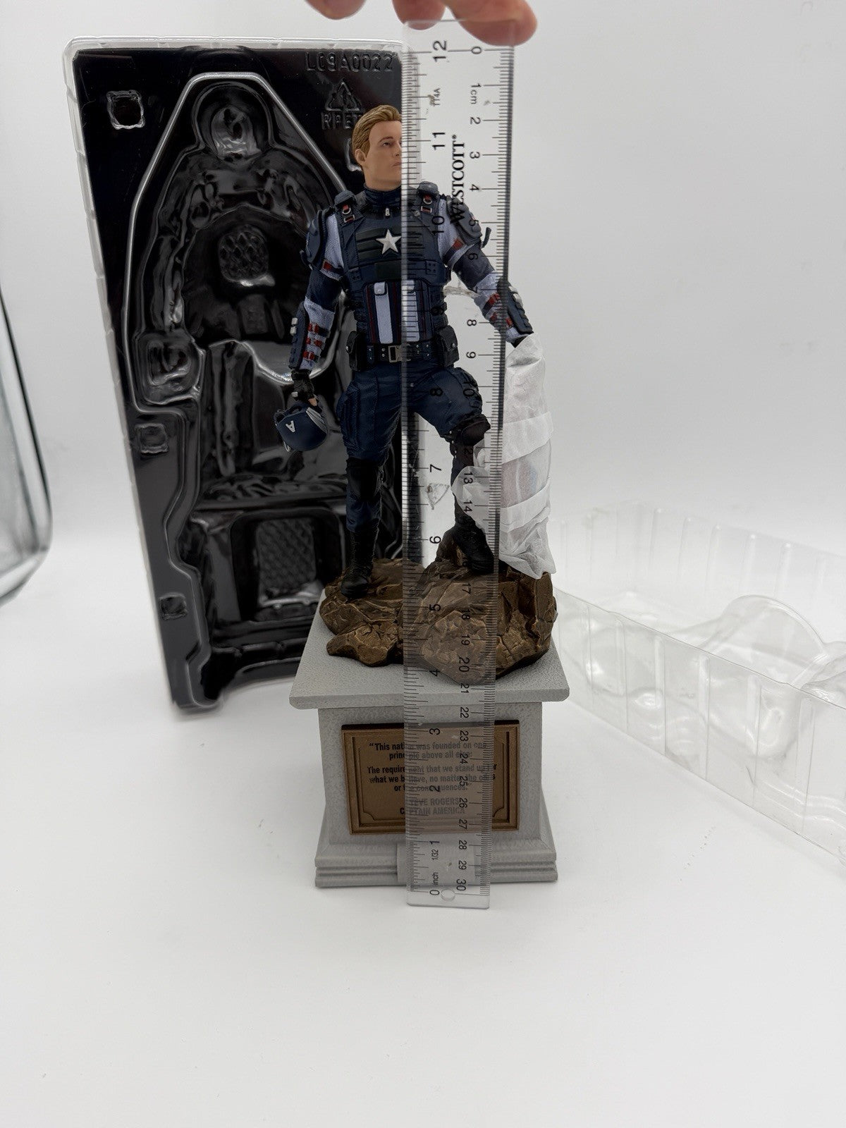Marvel's Avengers Earth's Mightiest Edition 12" Captain America Action Figurine