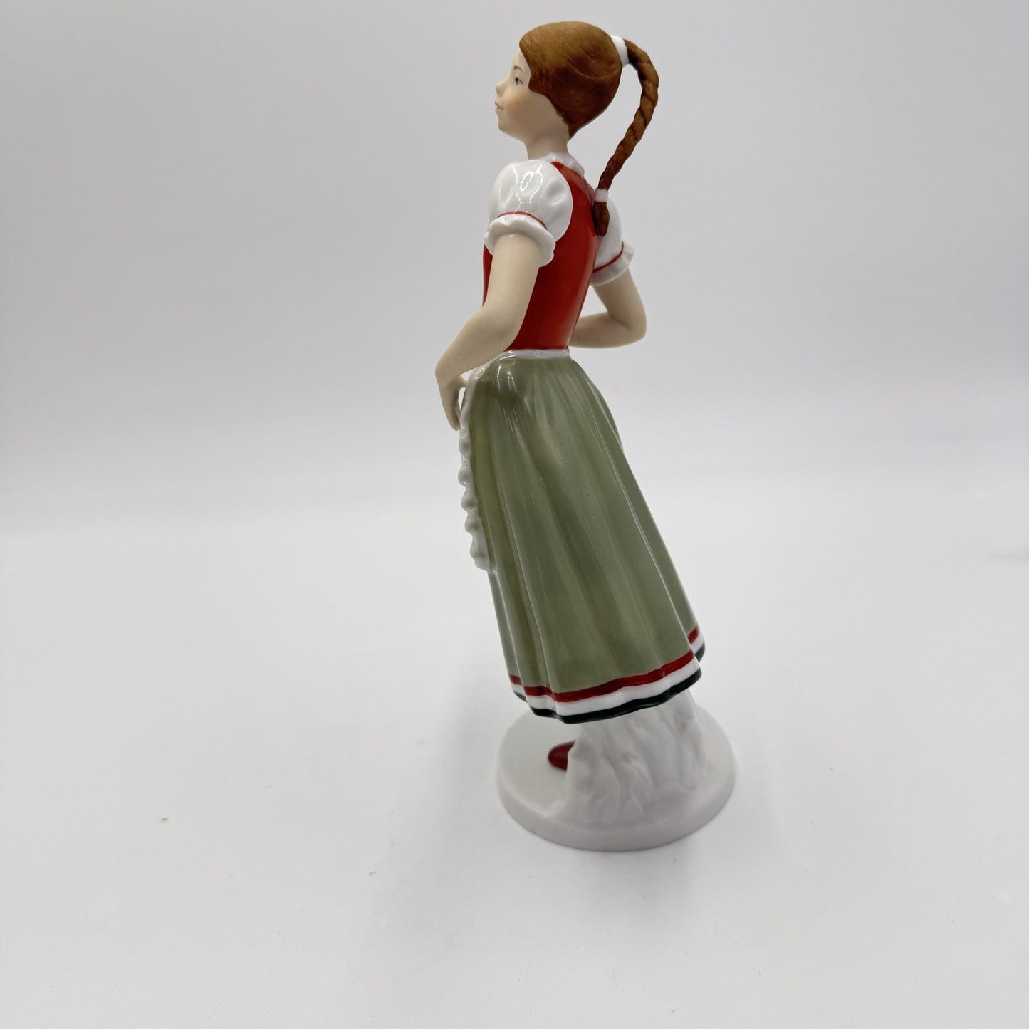 Goebel Germany PIROSCHKA Beauty Around the World Porcelain Figurine Hungary 8.5”