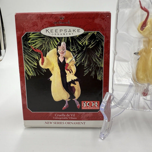 Hallmark Disney Cruella de Vil Unforgettable Villains Series Keepsake Ornament