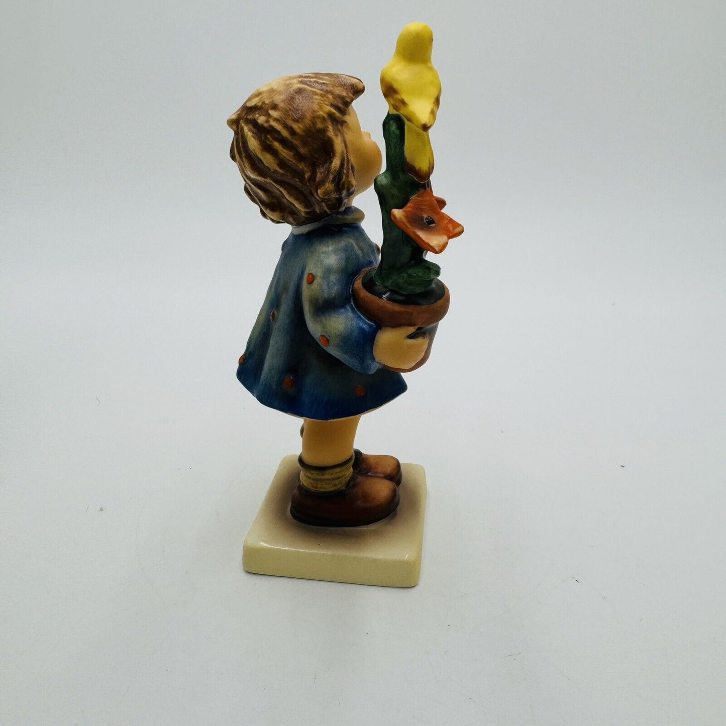 Hummel Goebel Congratulation Figurine Girl with Bird Plant & Horn  #17/0 Vintage