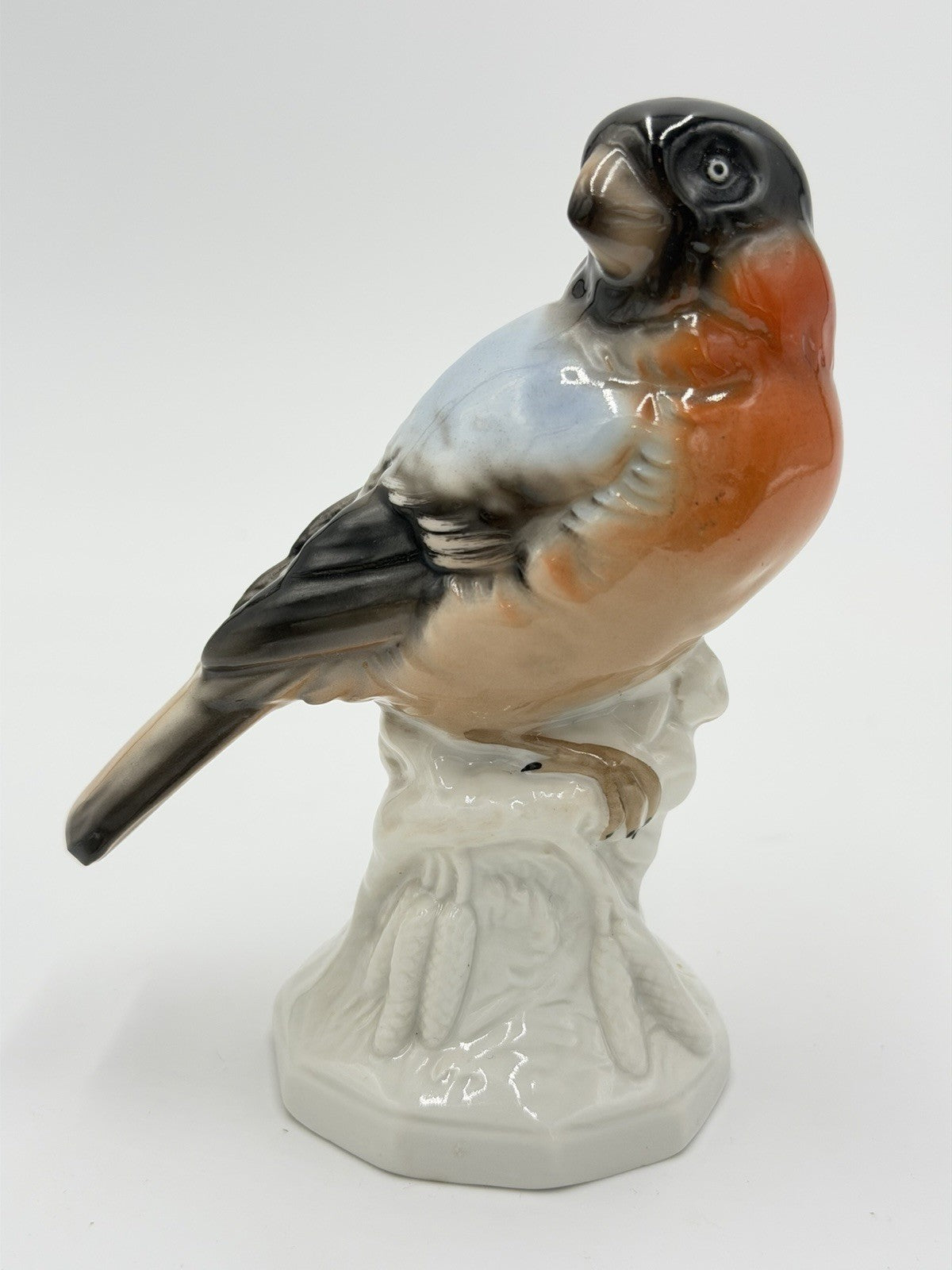 Antique Unterweissbach Germany Porcelain Bullfinch Bird Figurine 5”H #8509 Model