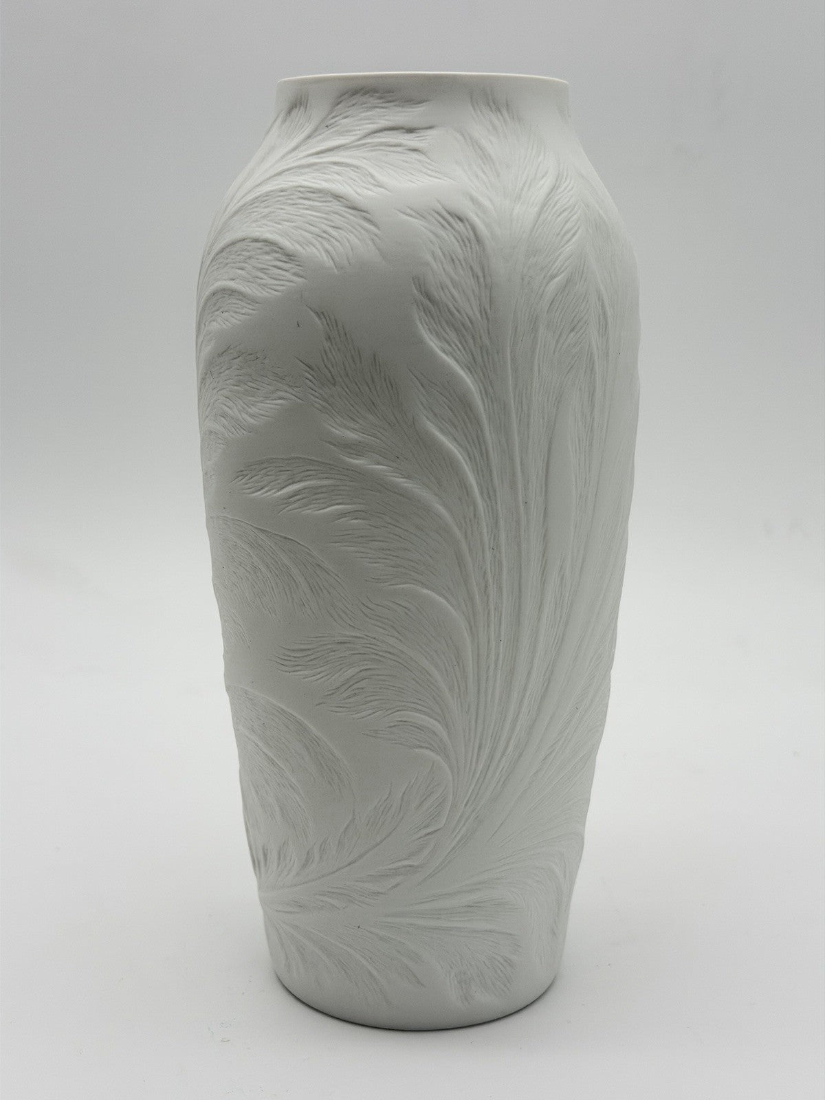 Hutschenreuther Porcelain Germany 1960 White Bisque Vase Feather Leaf embossed