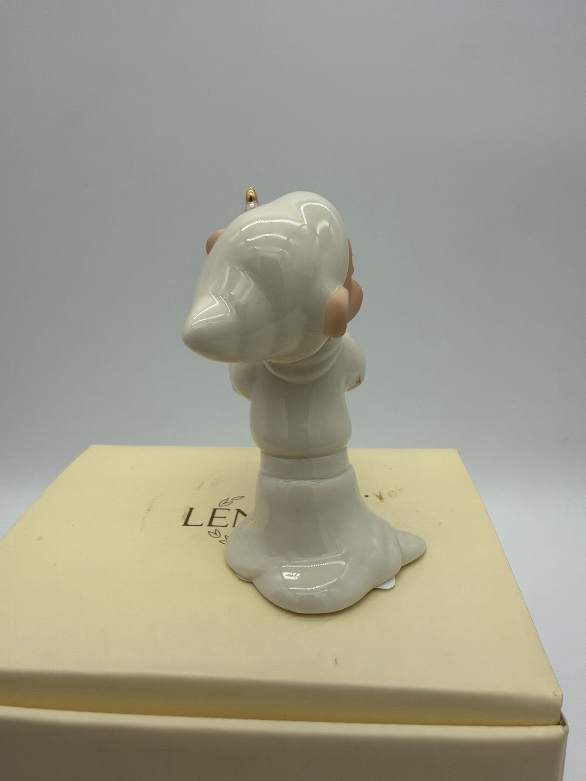 Lenox Disney Showcase Dopey's Birthday Wish Cake & Rhinestones 3 1/4" Figurine