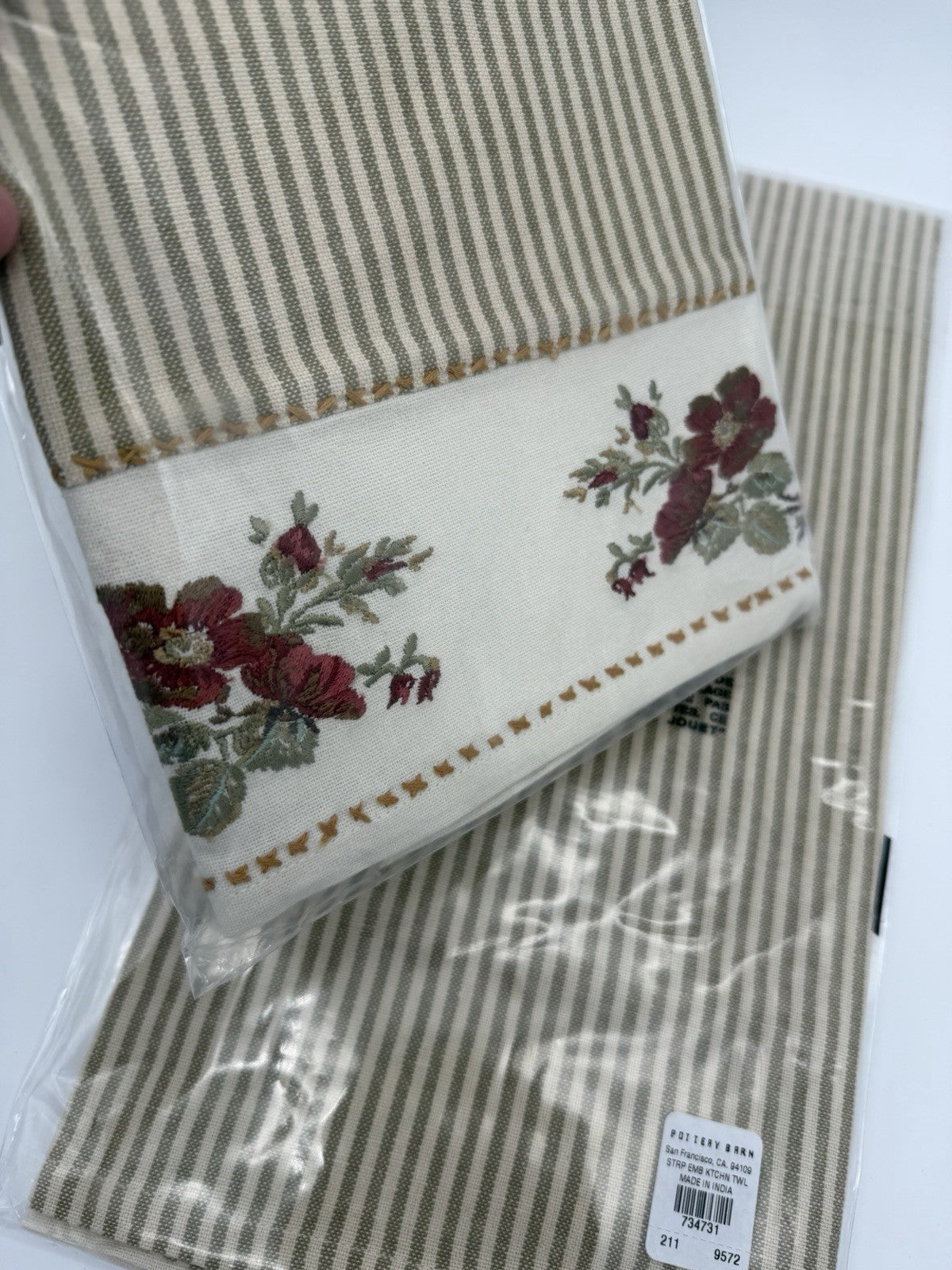 Pottery barn stripe embroidered floral kitchen towel Cotton Beige Flowers Set 2