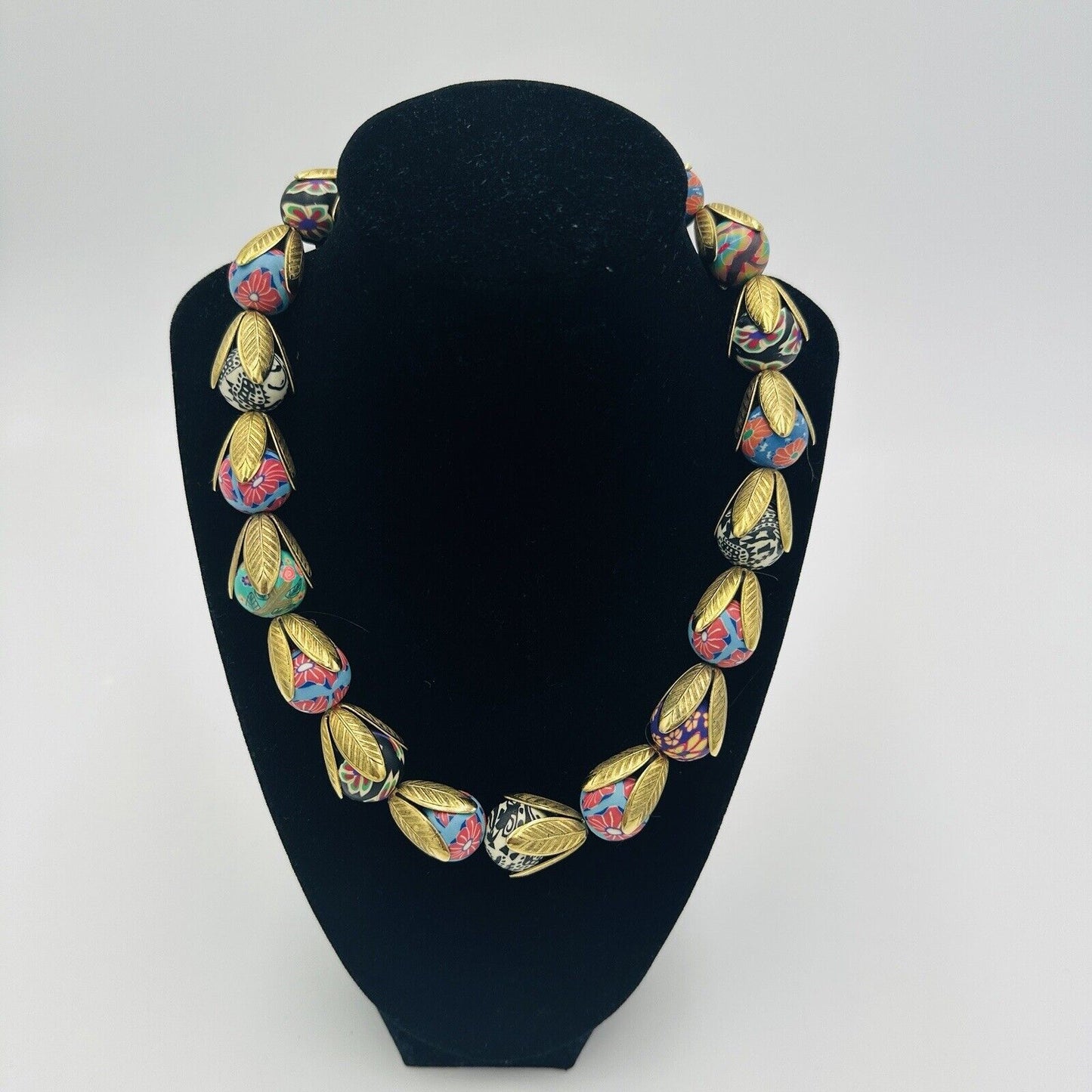 Lenora Dame Women's Necklace 18in Gold Tone Floral Tulips Abstract Beaded