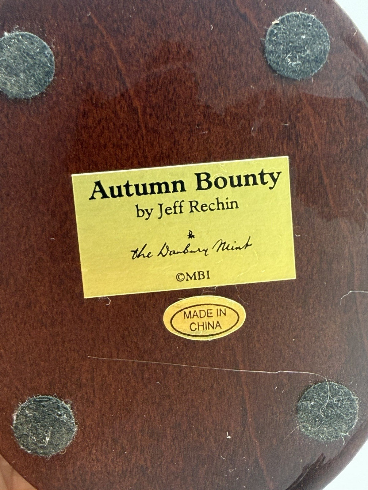 Rare Danbury Mint Autumn Bounty BY JEFF RECHIN American Robin Bird Figurine