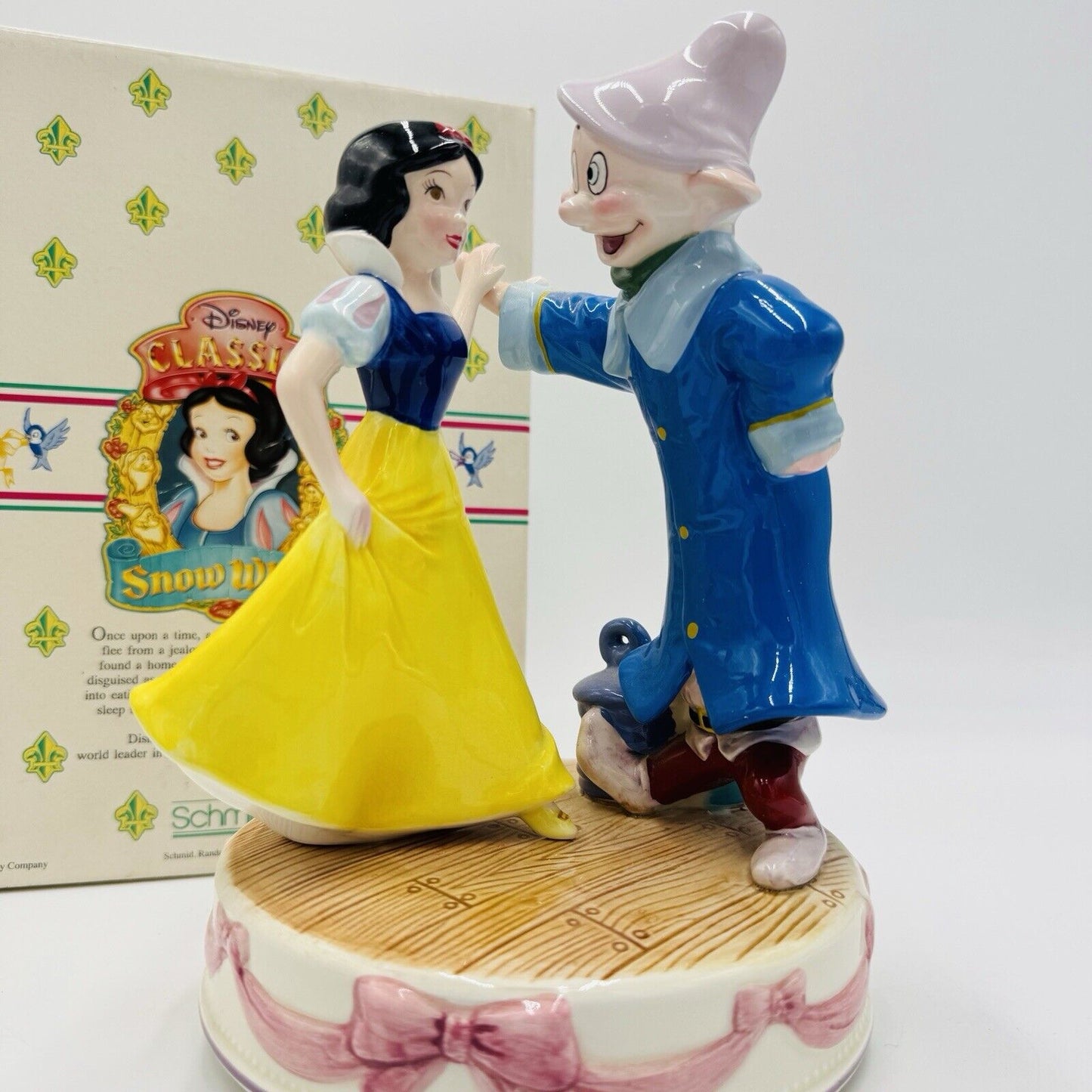 Schmid Disney Snow White Music Box Plays “Someday My Prince Will Come” Ceramic