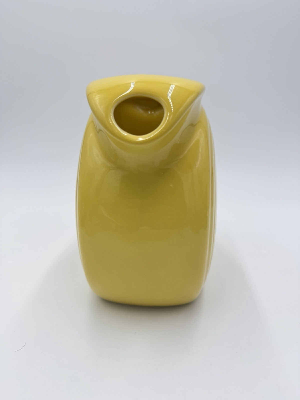 Large Fiesta Fiestaware Pottery Yellow Disc Water Juice Pitcher Homer Laughlin