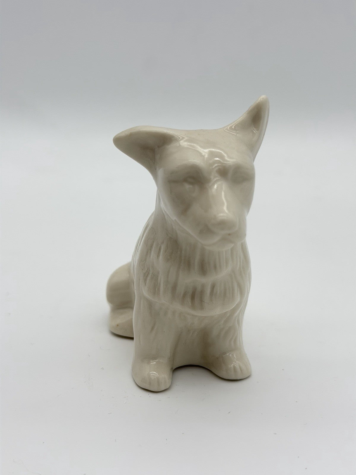 Belleek Ireland Porcelain DOG SCOTTISH TERRIER 3" Brown Mark Figurine