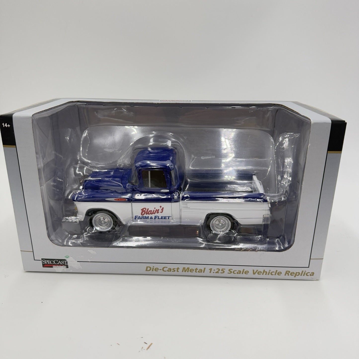 SpecCast die-cast metal 1:25 Scale vehicle blain’s Farm & fleet truck ford Chevy