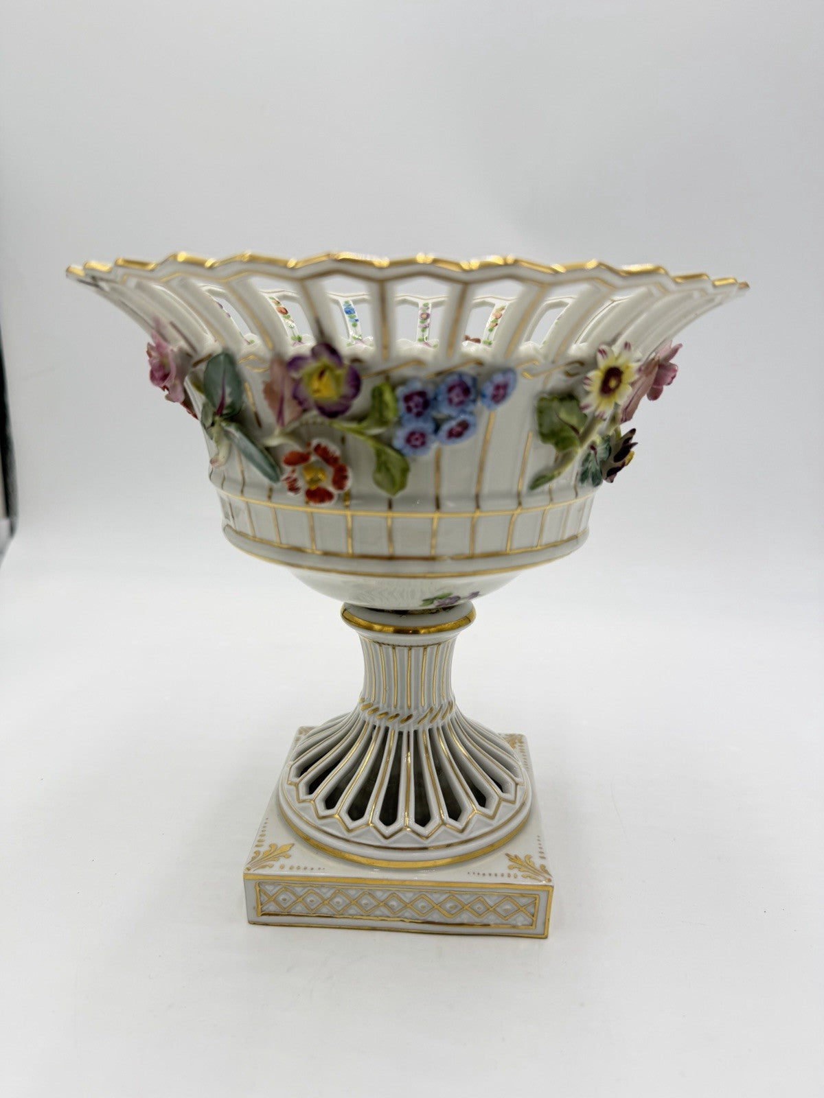 Antique Dresden Porcelain GermanyReticulated Pedestal Bowl W/ Encrusted Flowers