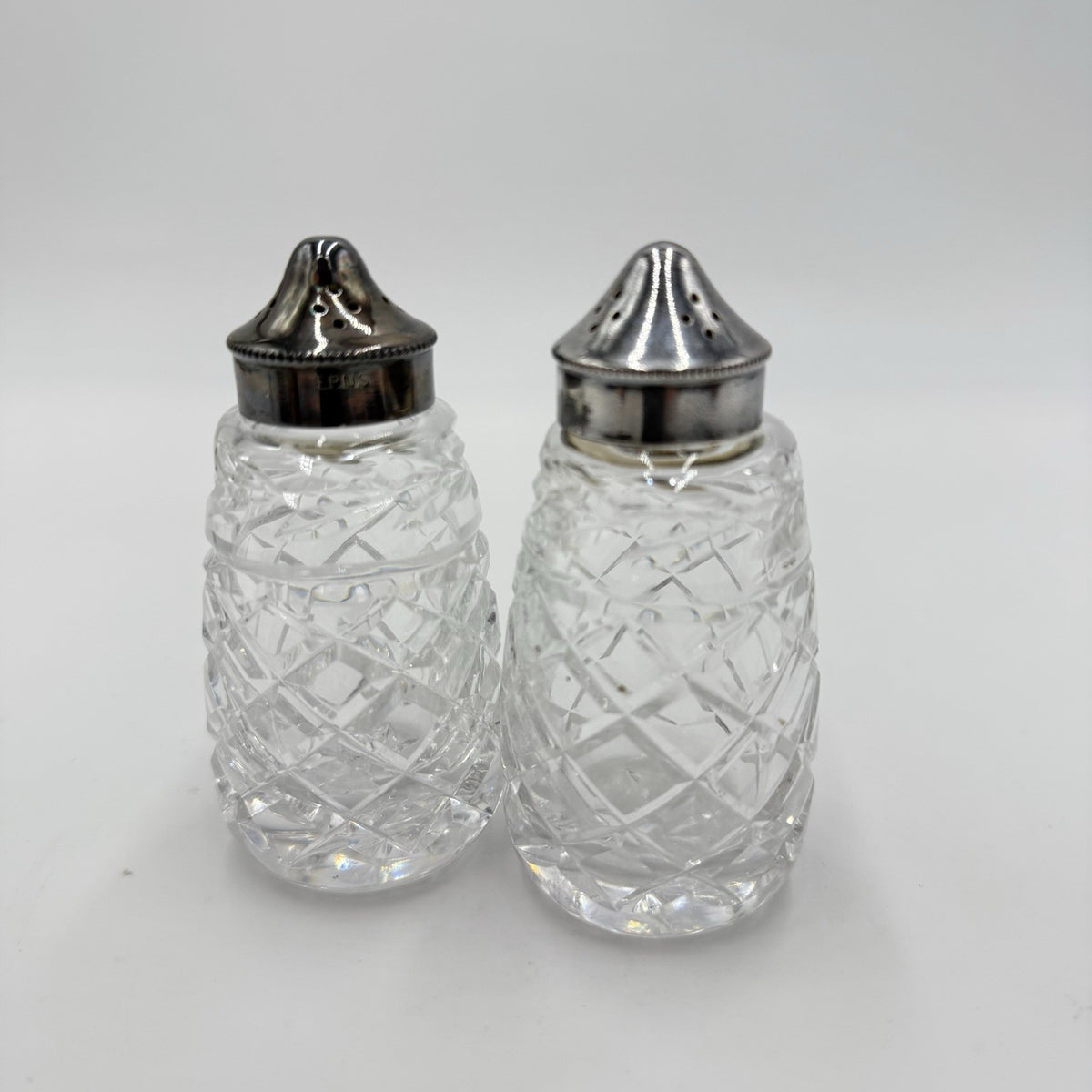Waterford Crystal Salt/ Pepper Shakers Glandore Pattern Set 2 Epns Silver Tops