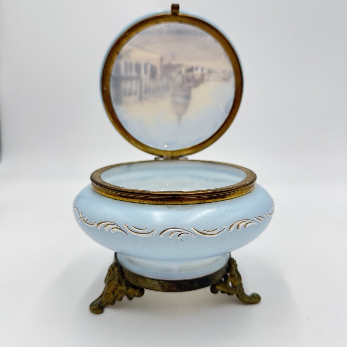 Victorian opaline Capitol Washington painted vanity trinket powder Box Antique