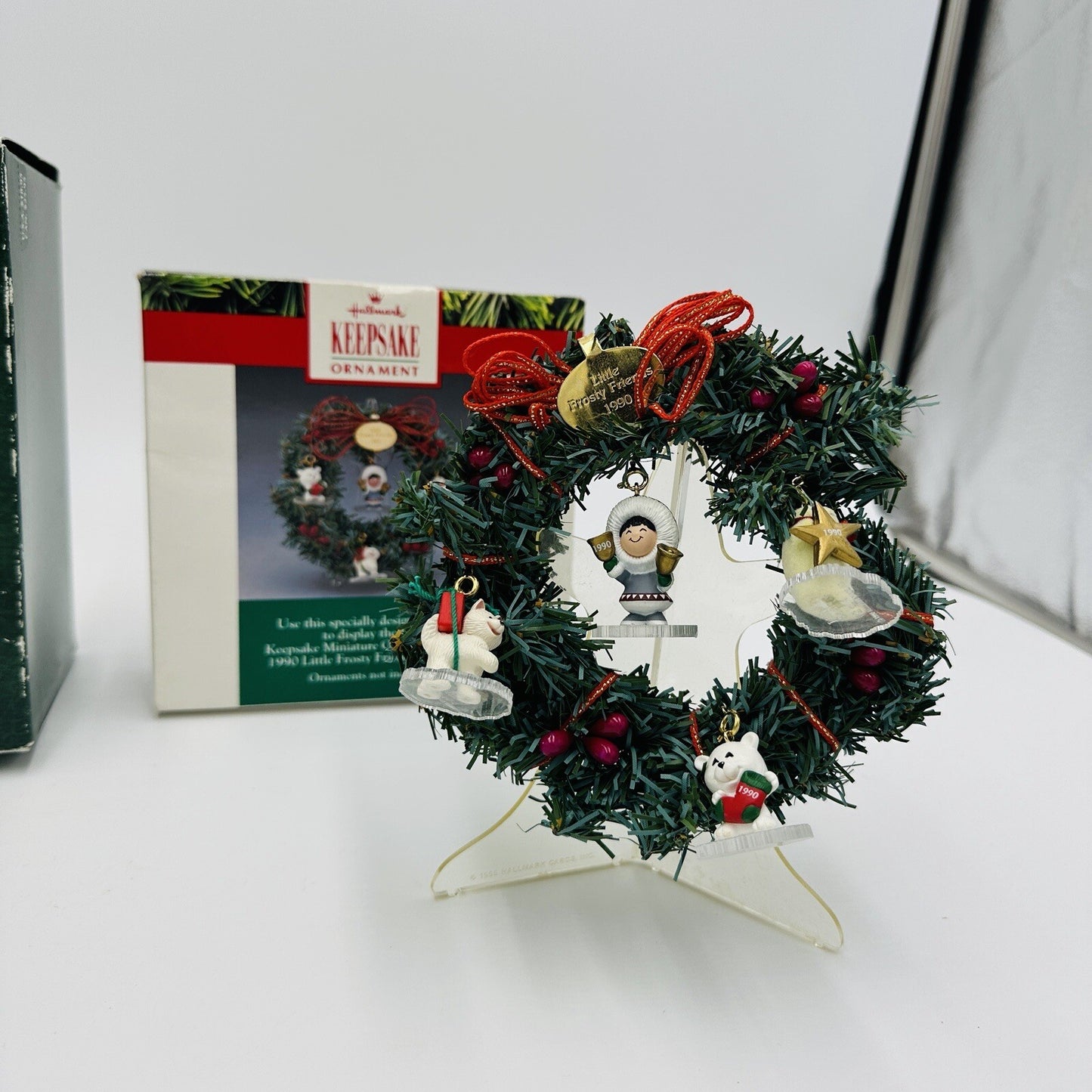 Hallmark Christmas Tree Wreath Frosty And Friends Keepsake Miniature Set