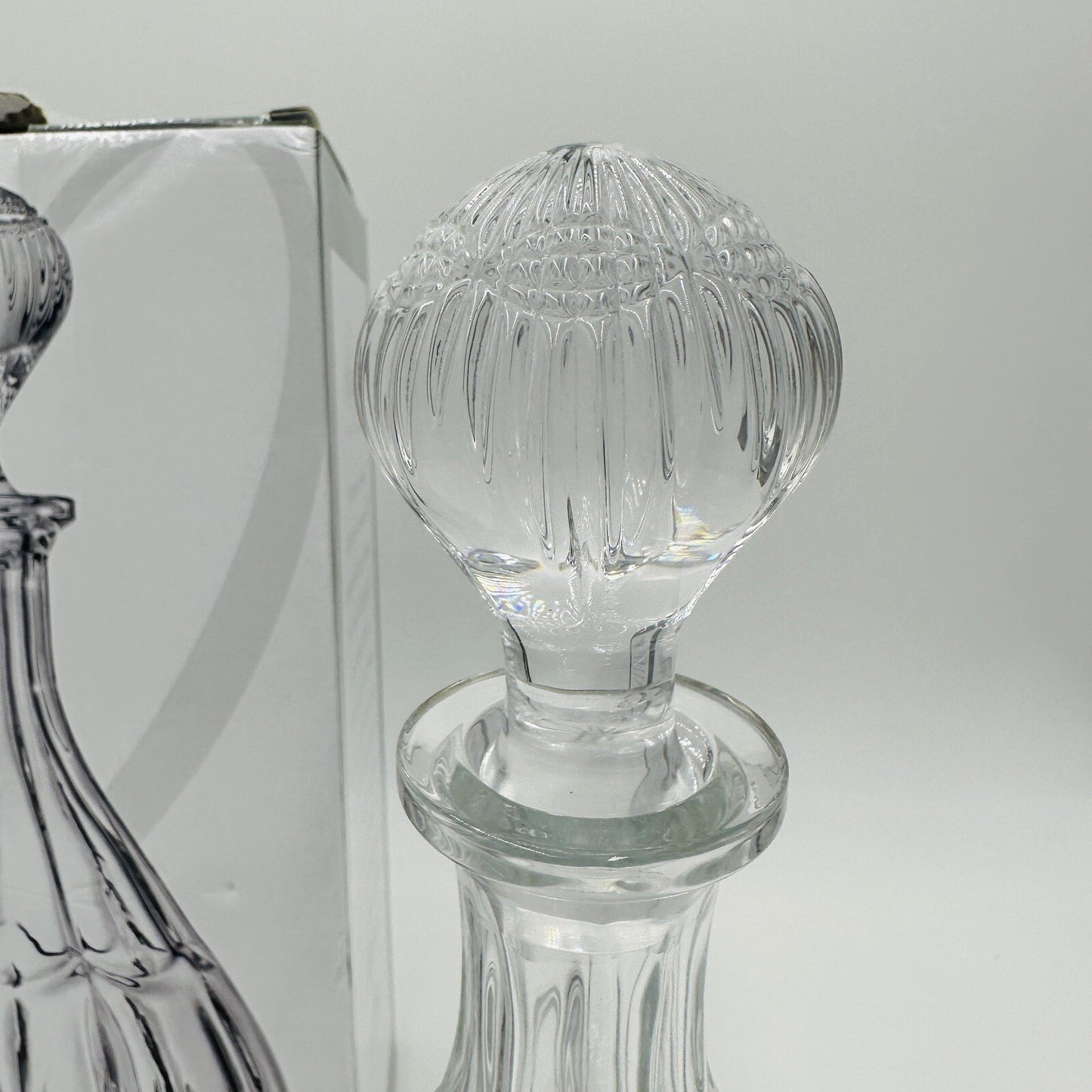 Shannon Crystal Wine Decanter Regency Bright Cut 14in H 46 oz Box